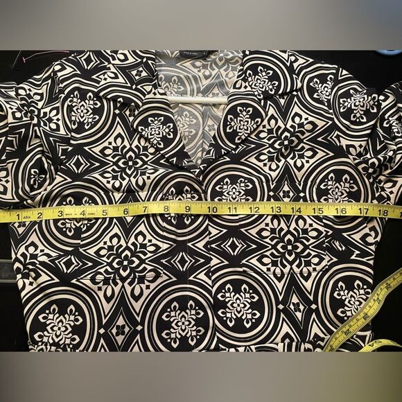 BCBG Max Azria Black and White Pocket Shirt Dress Small Business Cocktail Work - Picture 9 of 15